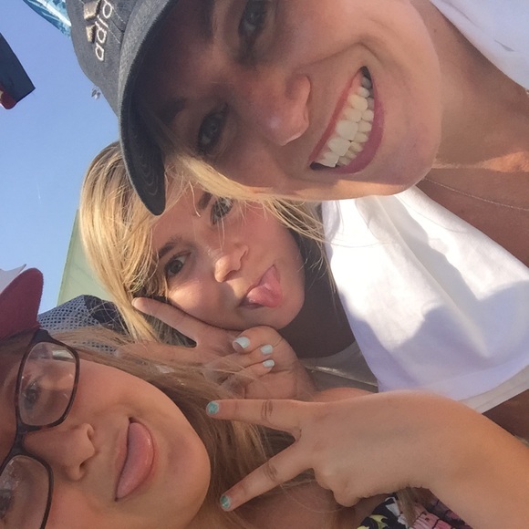 Meet your Posher, Silvina - Picture 2 of 3